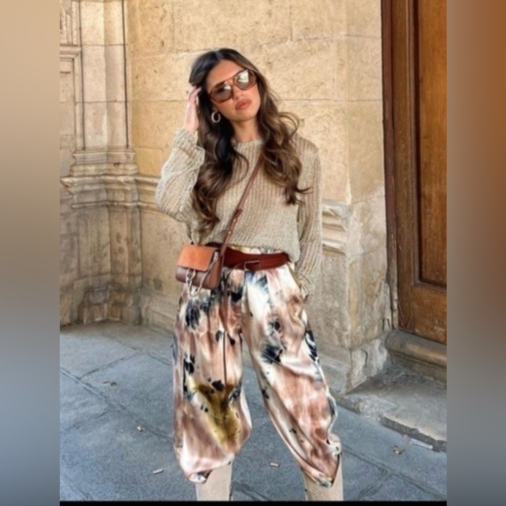Zara Multi-color mid-rise balloon pants